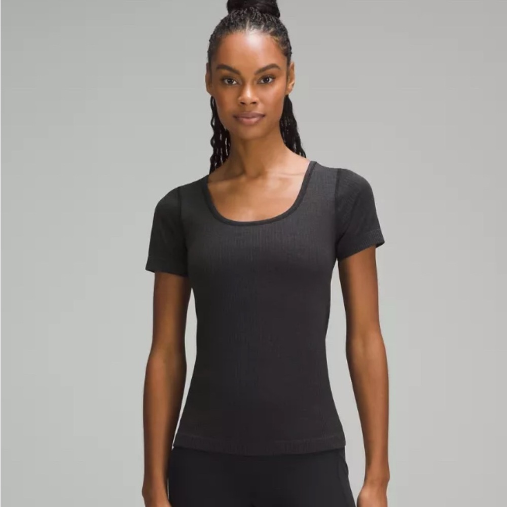 Lululemon Ebb to Street Short Sleeve Shirt - Size 6